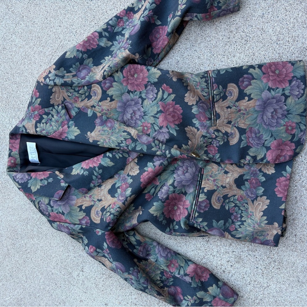 Vintage Floral Patterned Women's Blazer